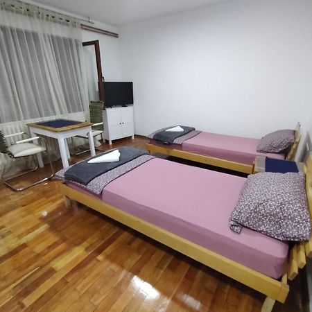 Stan Apartamento Sremska Mitrovica Exterior foto